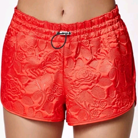 NWOT Adidas Originals Floral Red Track Shorts Workout Gym - Picture 4 of 8